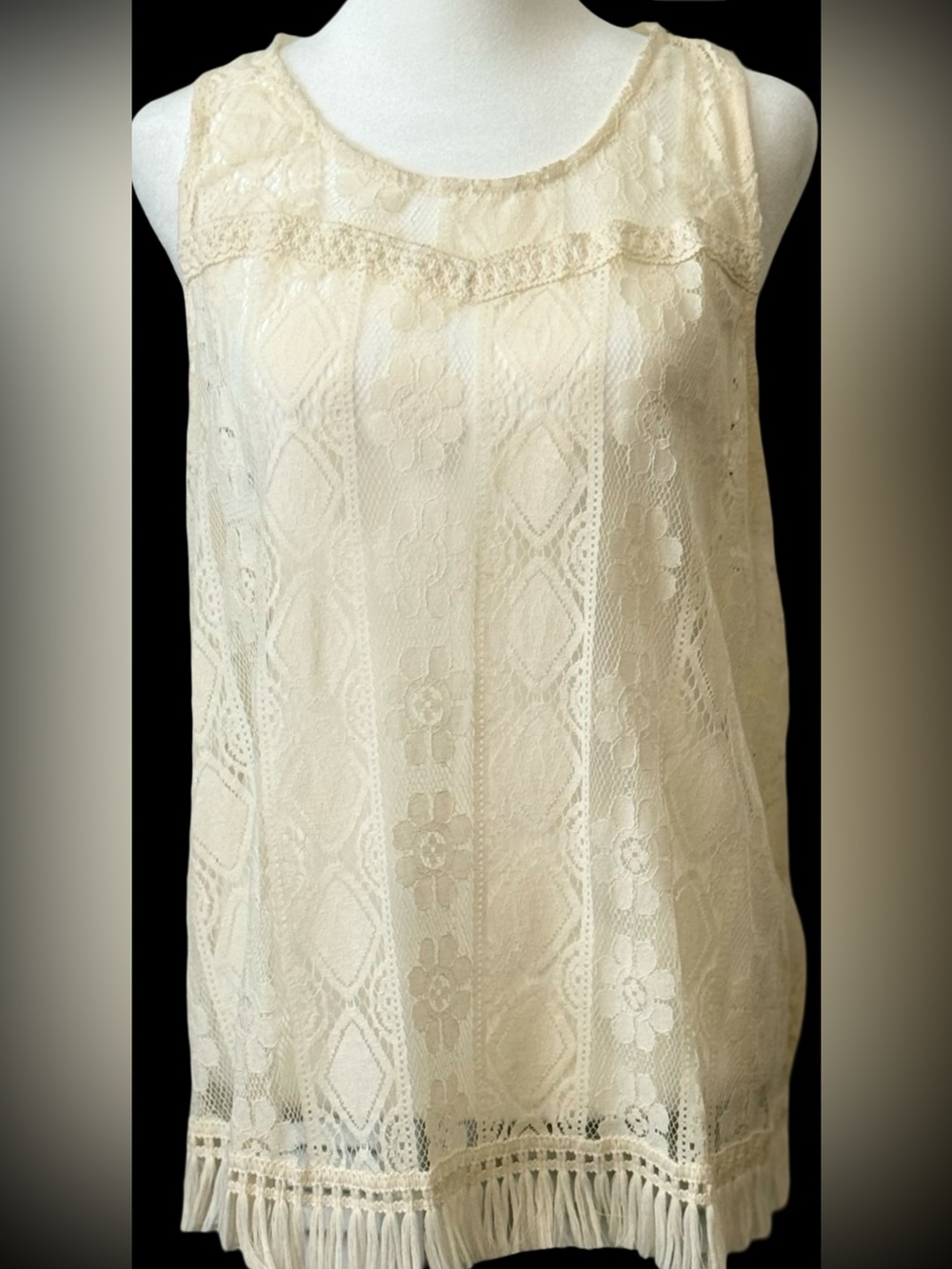 Lace Shabby Festival Floral Women’s top XXL Romantic Boho Fringe Hem sleeveless.